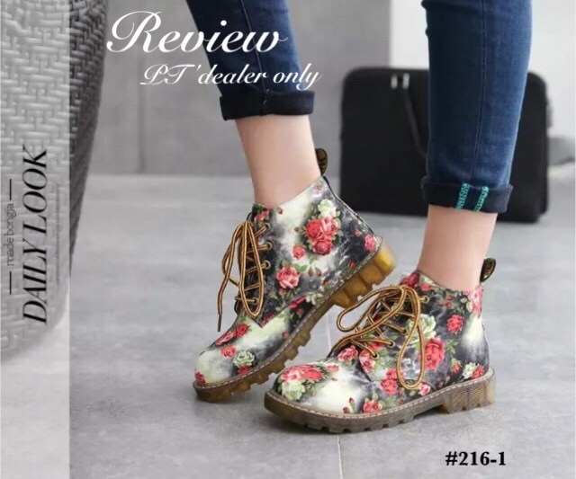 พร้อมส่ง : รองเท้าบูมพิมพ์ลาย (สีเทา)