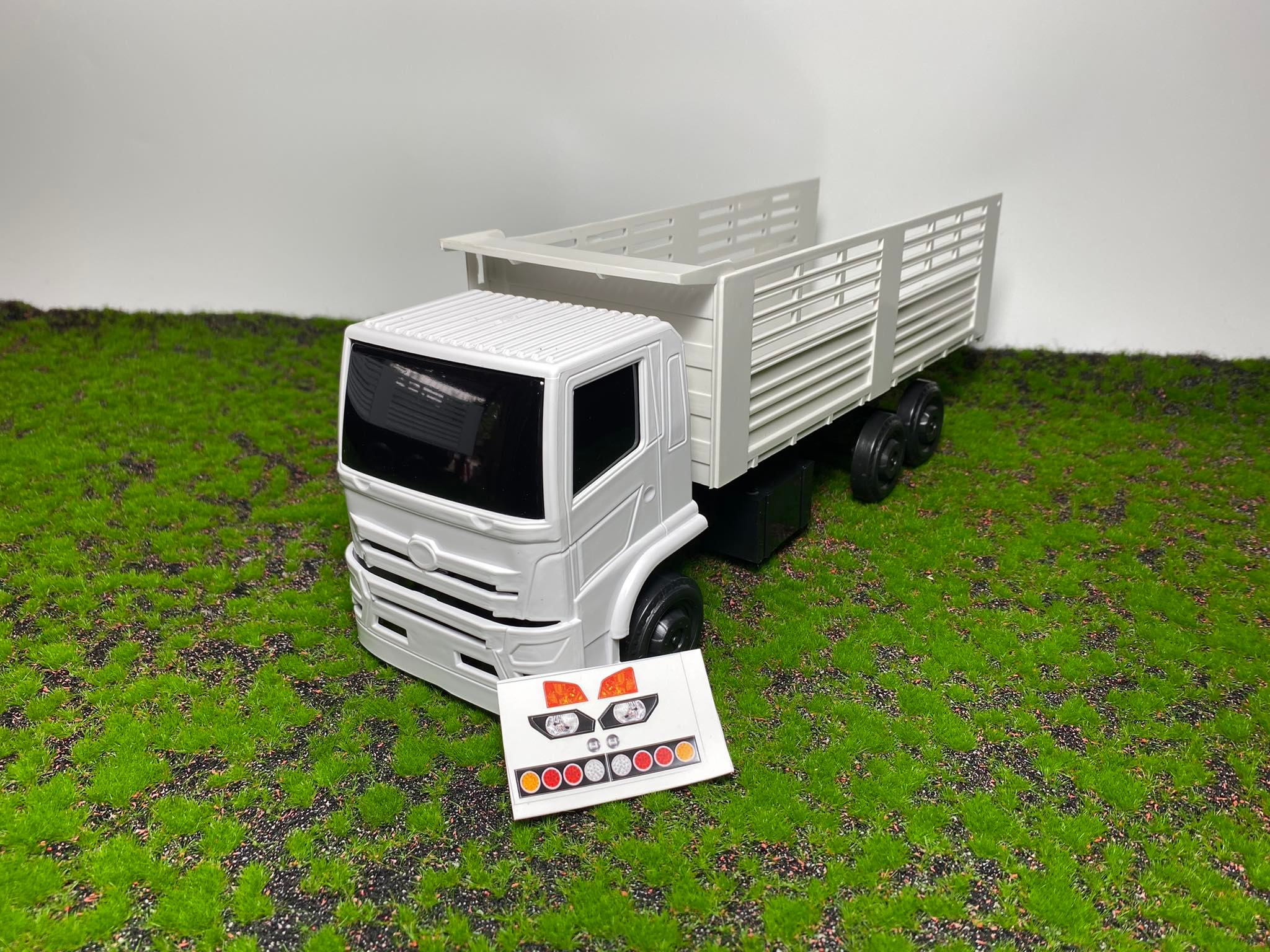 หม่ำโมเดลรถพ่วงดั้ม งานคัดสำหรับคนทุนน้อย ล้อเดี่ยวโมเดลรถของเล่นขนดินได้จริง ล้อหมุน ไม่ใช่รถบังคับ รถของเล่นก่อสร้างพลาสติก 1/24