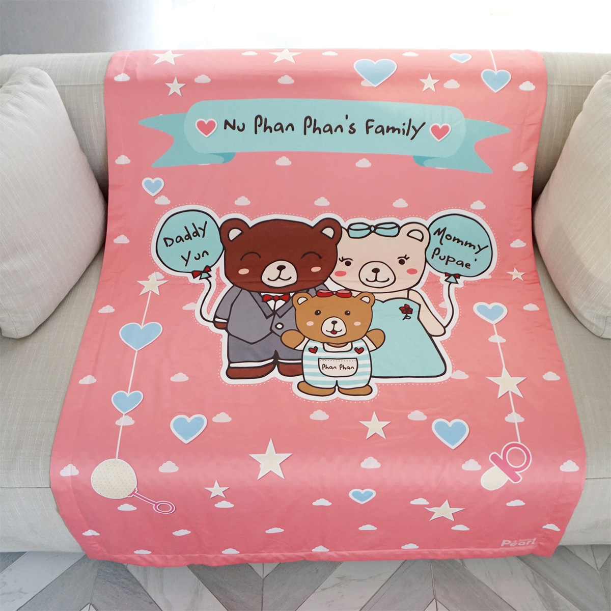 ผ้าห่มเด็ก ใส่ชื่อ ลายครอบครัวหมี Teddy's Family - Pink / ไซส์ใหญ่ 100x150cm