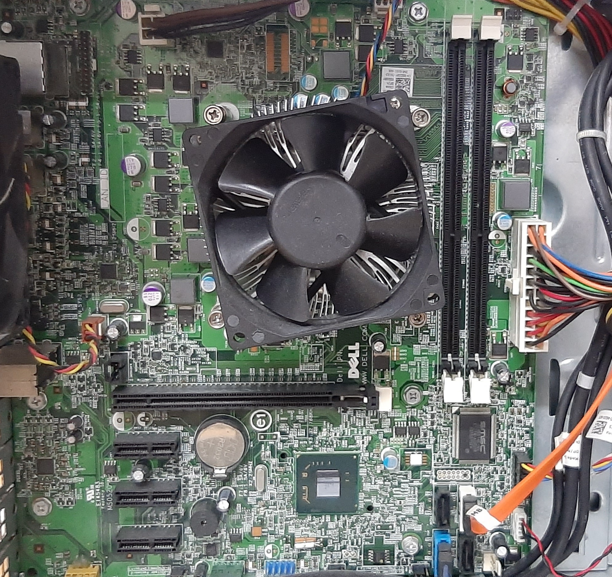 คอมพิวเตอร์ตั้งโต๊ะมือสอง สภาพดี Dell Vostro 260 MT (เครื่องเปล่า) รองรับ CPU Gen2 i3 i5 i7 Ram DDR3 ประกันร้าน 1 เดือน