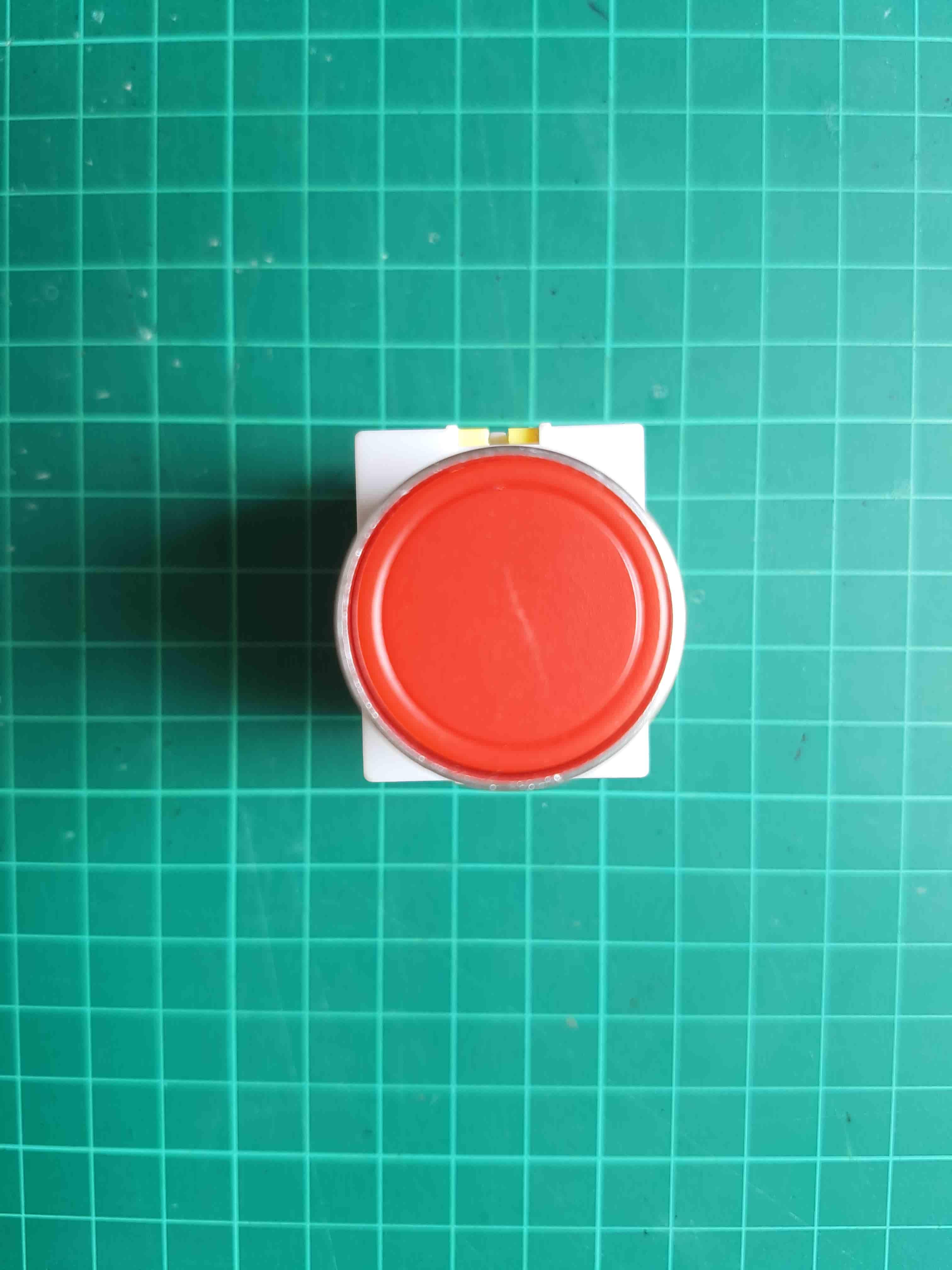 Pushbutton Red