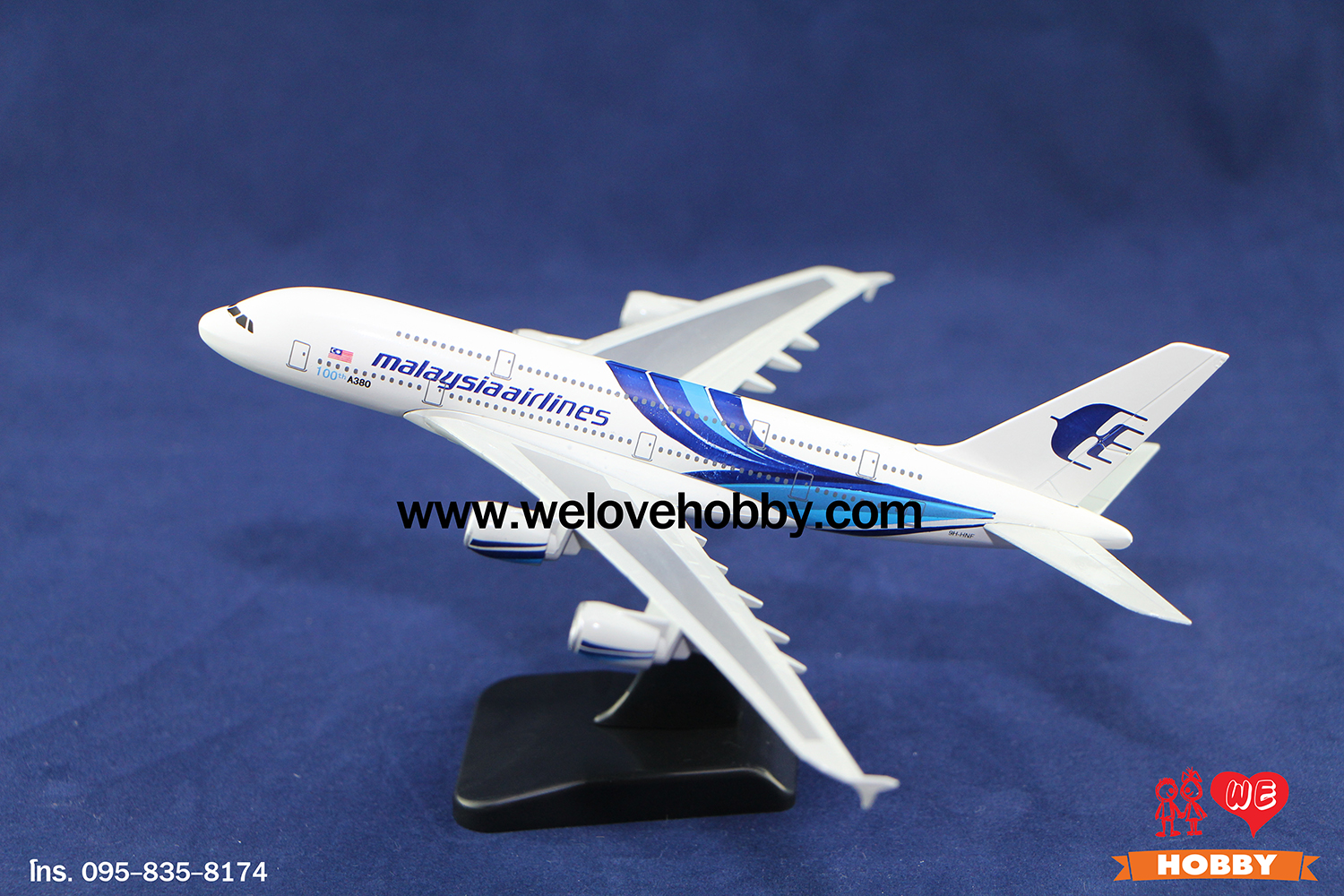 โมเดลเครื่องบิน Malaysia Airlines ไซส์กลาง Airbus A380 Series (1:400)
