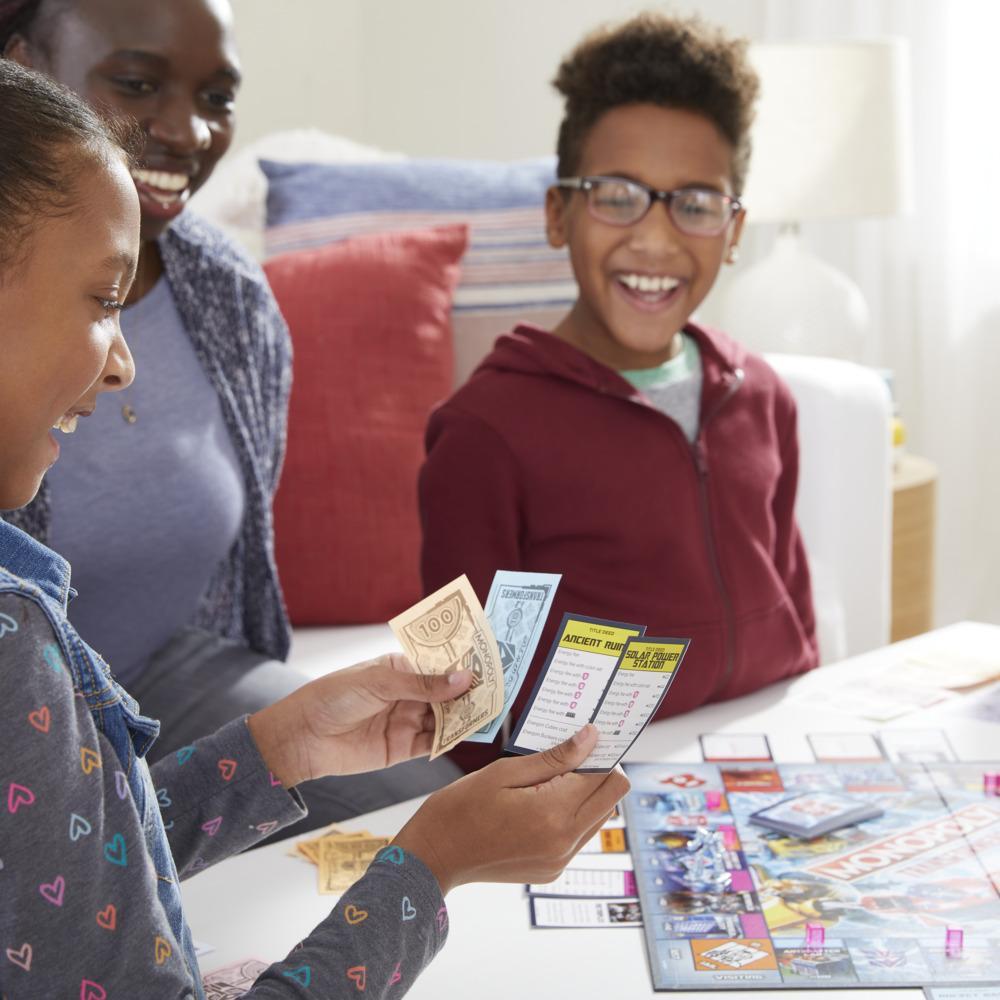 บอร์ดเกมส์ แบรนด์ Hasbro Monopoly Transformers Edition โมโนโพลี่ ทรานสฟอเมอร์ส รุ่น F1660