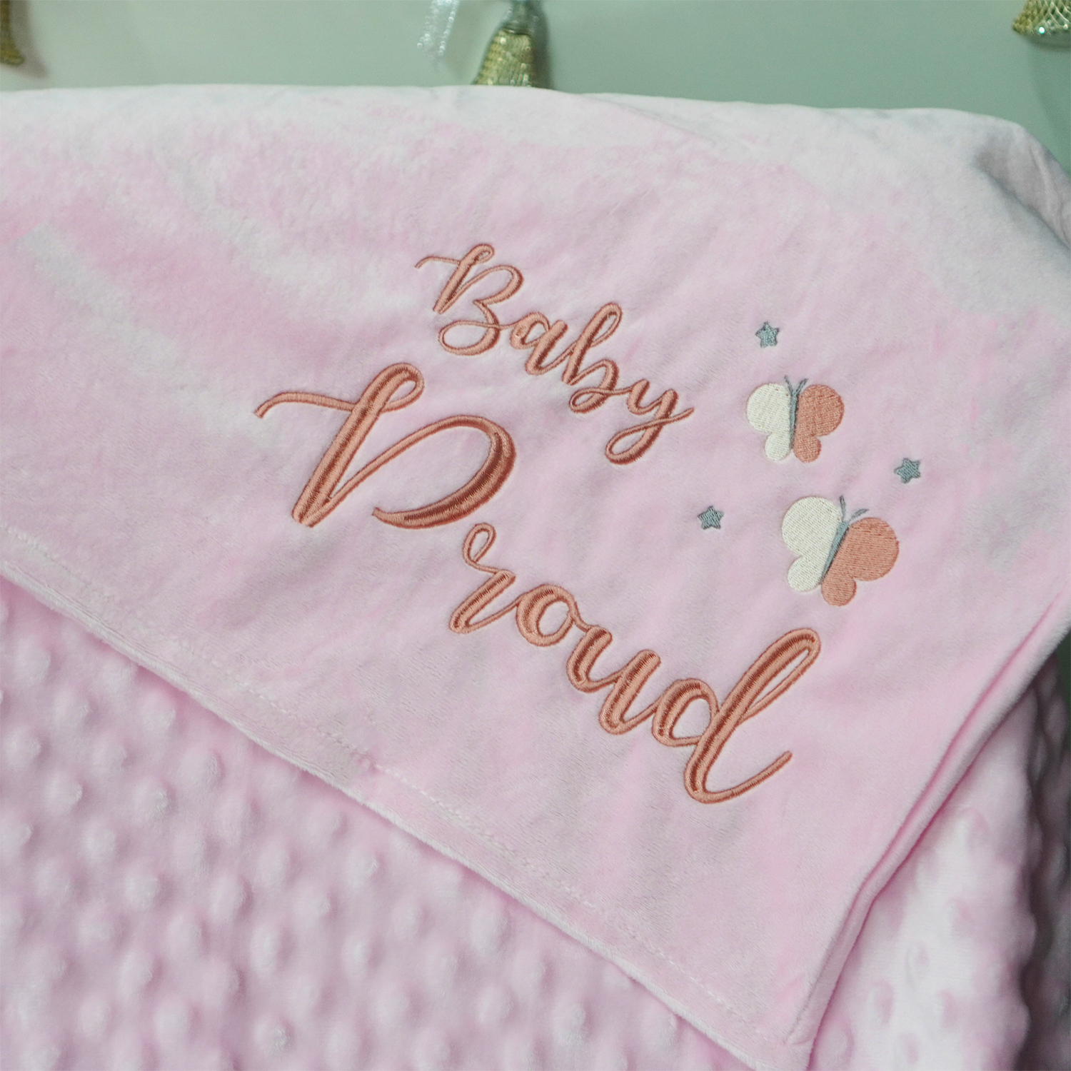 ผ้าห่ม Minky - สีชมพู 75x100cm แบบปักชื่อ+icon - Butterfly