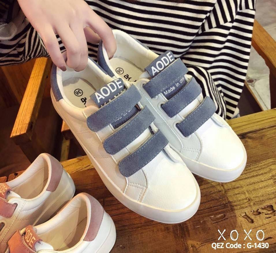 รองเท้าผ้าใบหนังแกะแต่งเมจิกเทป (สีฟ้า)