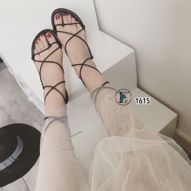 รองเท้าแตะพันข้อ (สีครีม)