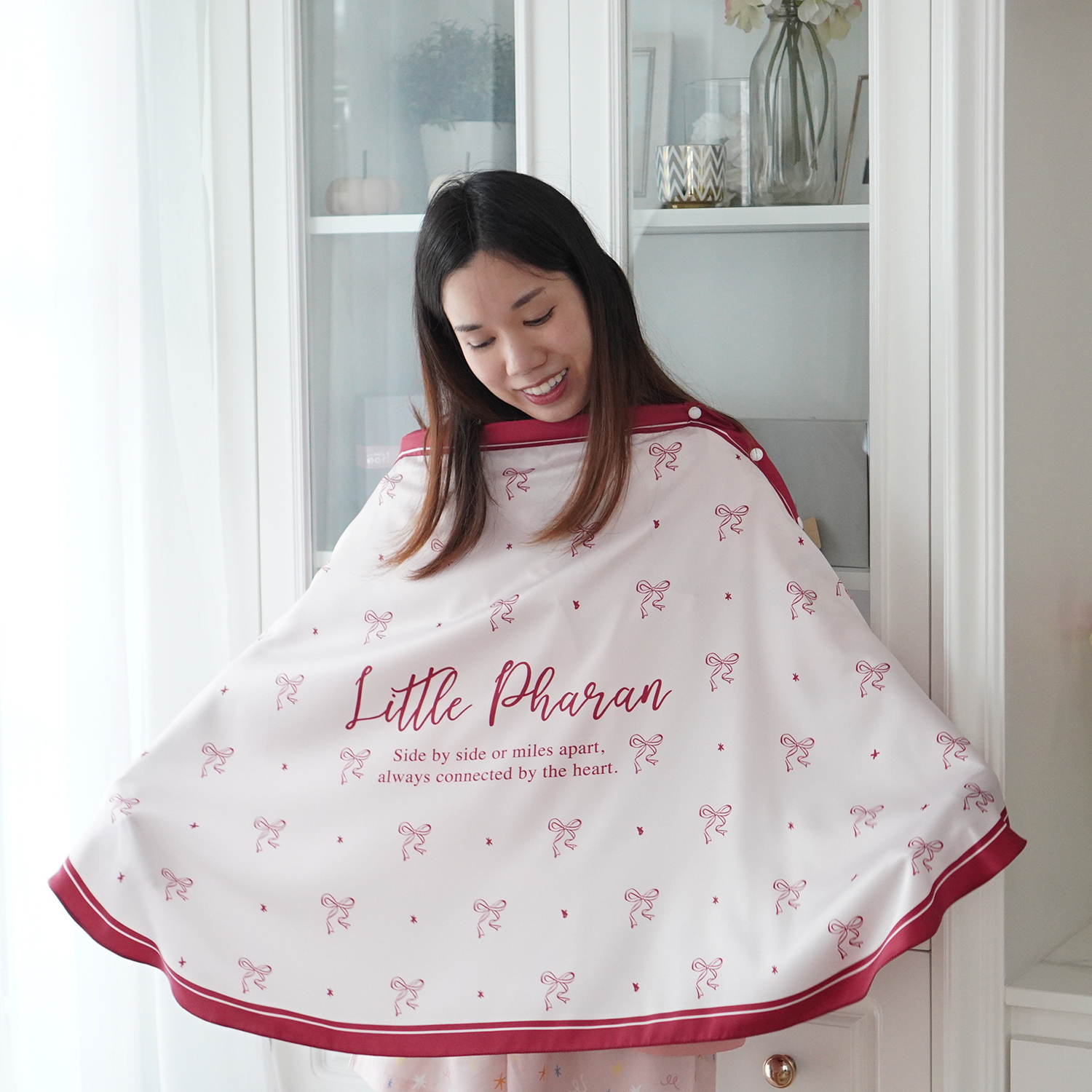 ผ้าคลุมให้นม 3in1 (รุ่นมีกระดุม ถอดโครงได้) แบบสั่งทำใส่ชื่อ ลาย Ribbon - Pink
