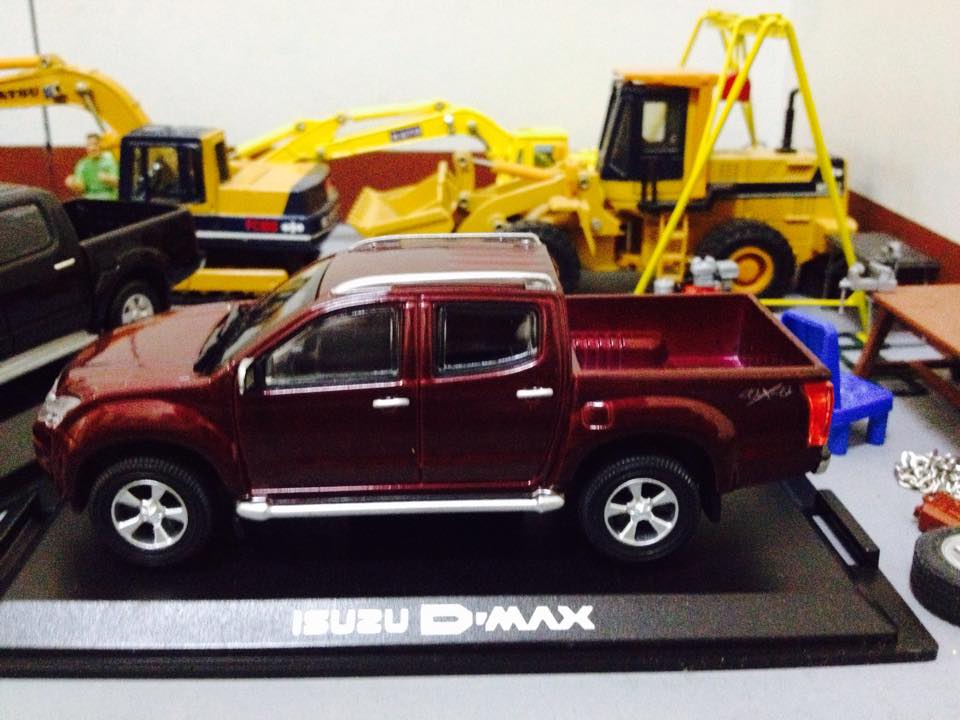 โมเดล Isuzu D max 1/43