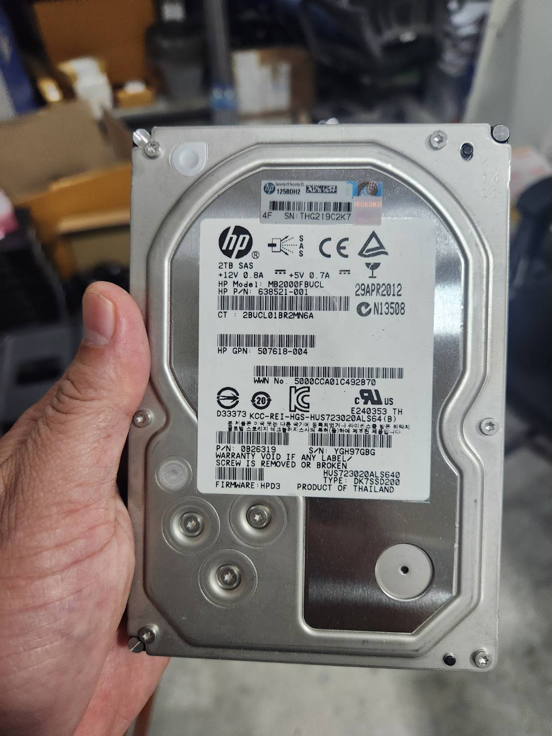 ฮาร์ดดิสก์เซิร์ฟเวอร์ HP 2TB 3.5-inch LFF SAS 6Gb/s 7.2K RPM MB2000FBUCL มี 16 ลูกลูกละ 899 บาท