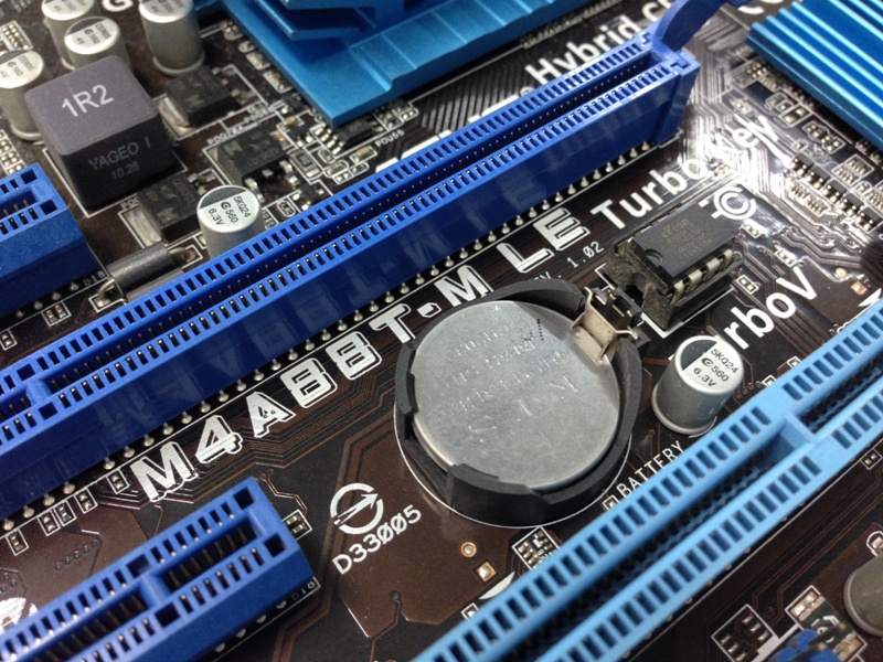 ASUS M4A88T-M LE + AMD Athlon X2 260