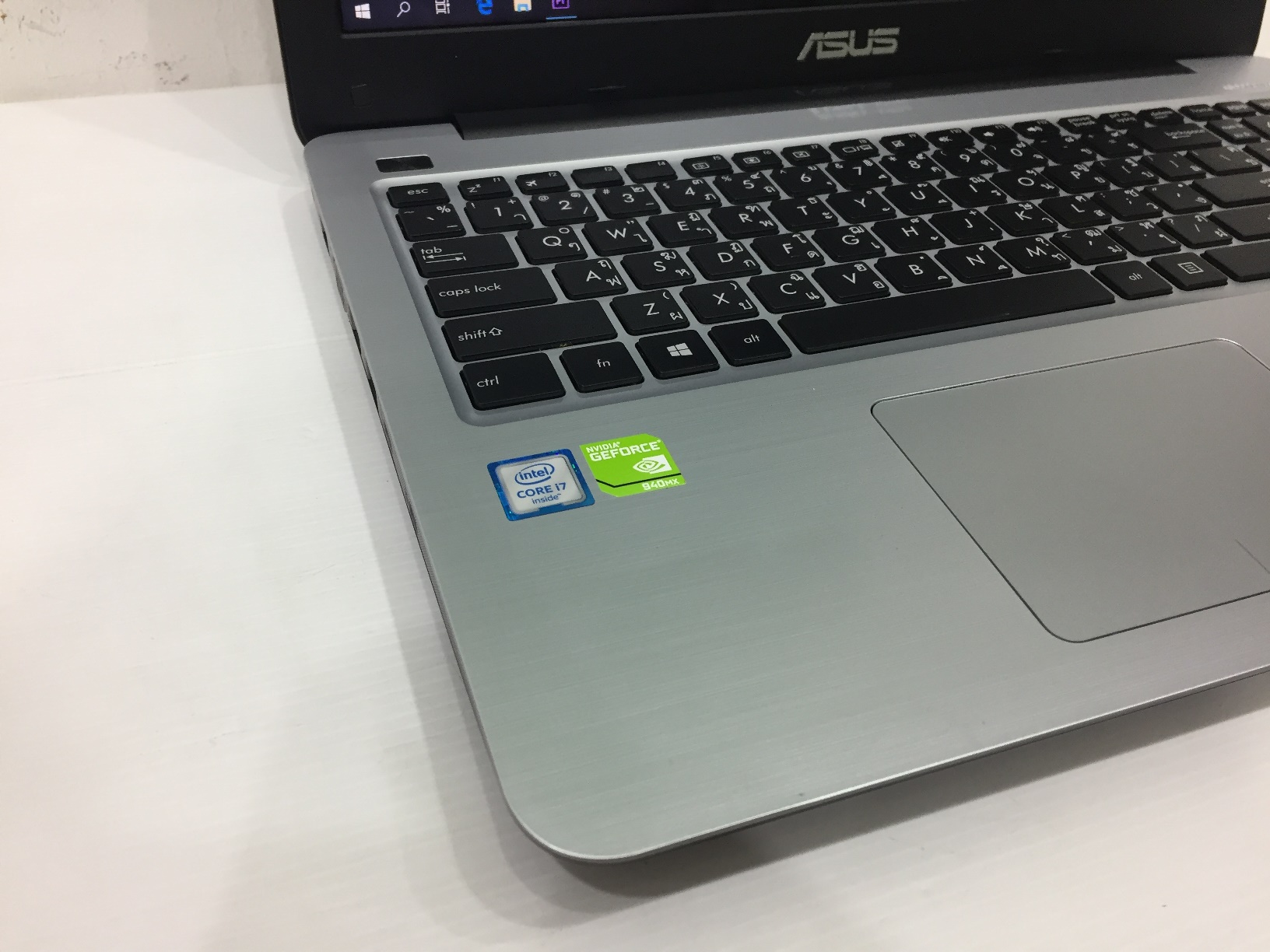 Asus K556UQ i7-6500U