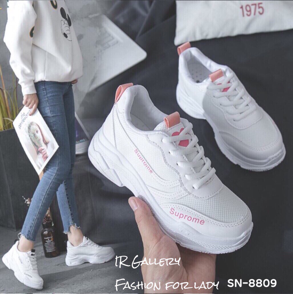 รองเท้าผ้าใบสไตล์ Sportแต่งหัวใจ (สีชมพู)