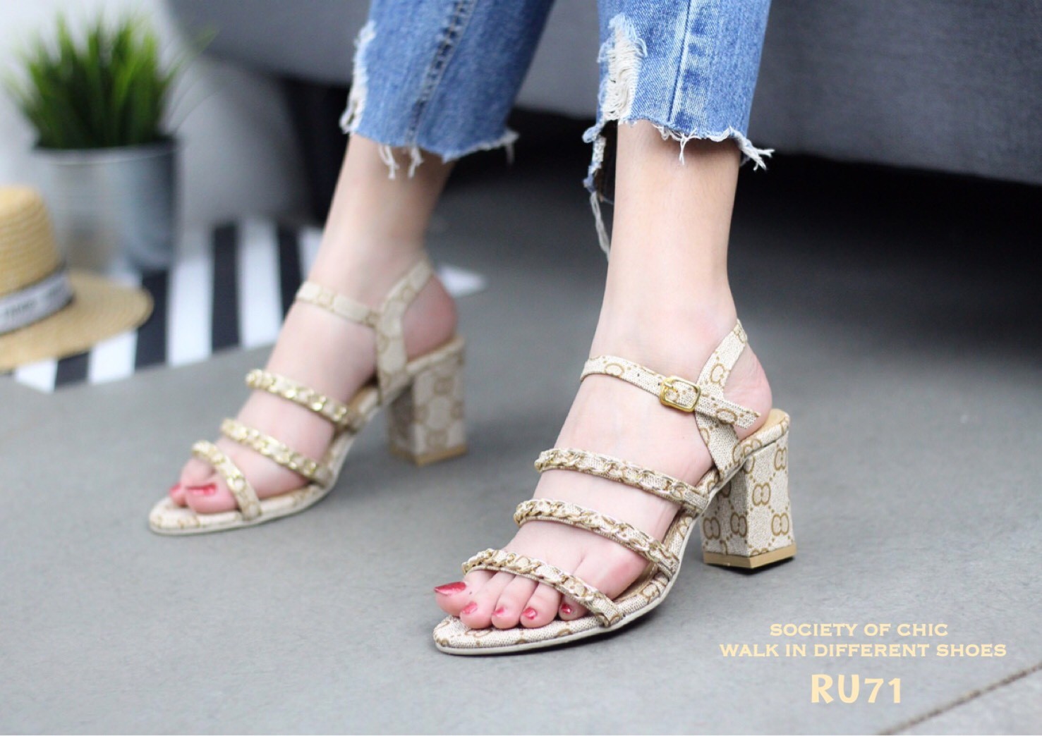 รองเท้ารัดส้นพิมพ์ลาย Style LV (สีน้ำตาล)