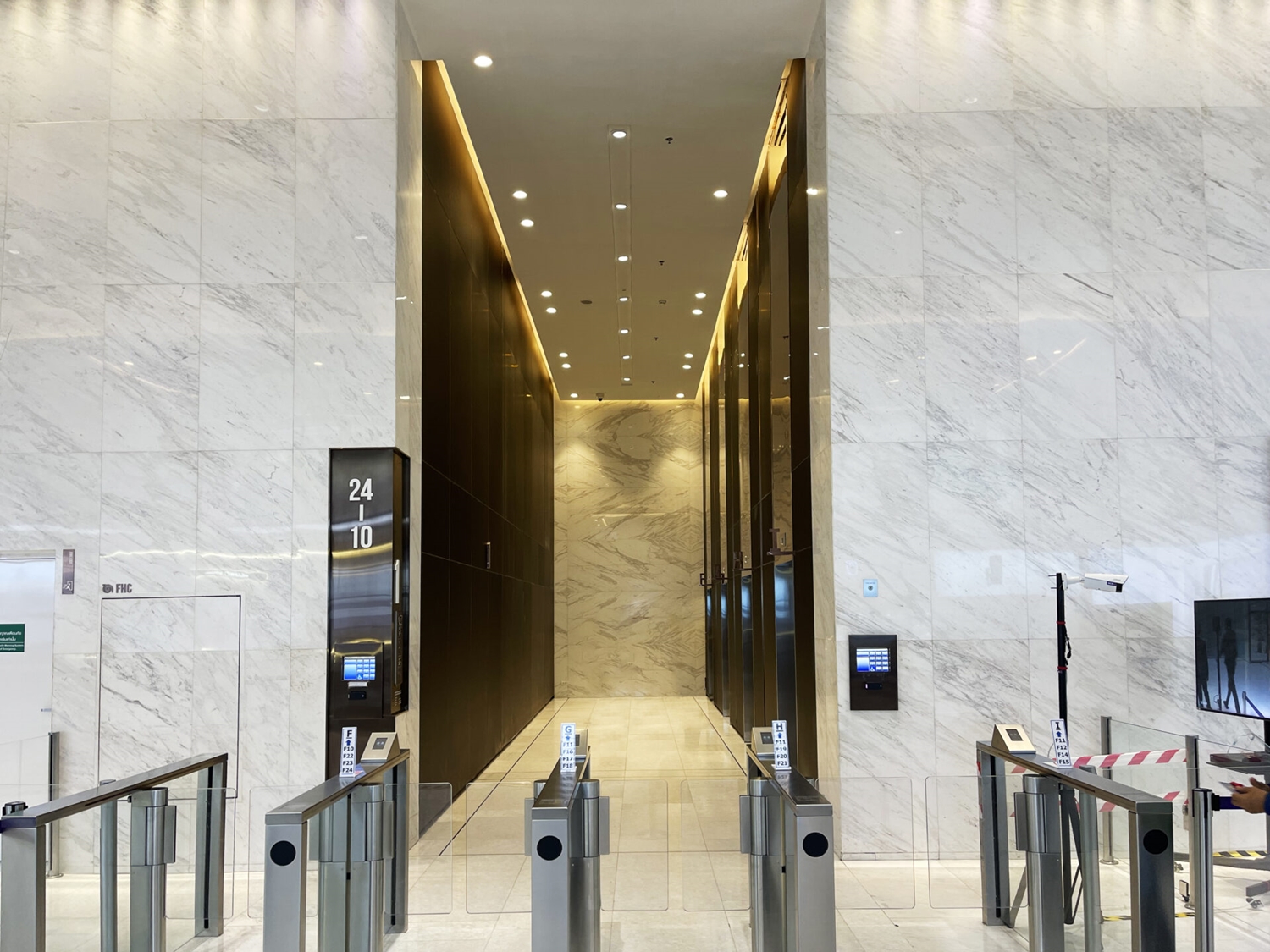 อาคารจี ทาวเวอร์ (G Tower) สำนักงานให้เช่า เกรดเอ ย่านพระราม 9 - รัชดาภิเษก ใกล้รถไฟฟ้า MRT พระราม 9 กรุงเทพฯ