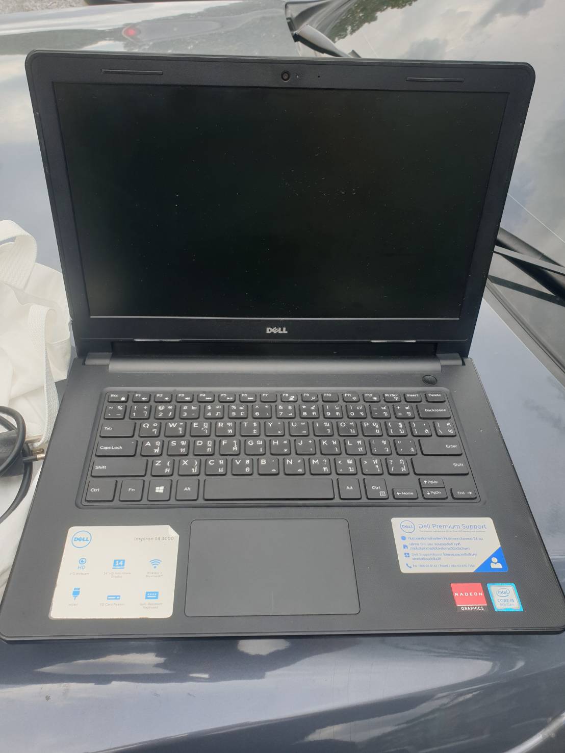 โน๊ตบุ๊ค dell inspiron 14 3000 i5-8250U Ram 4 GB HDD 1 TB ตำหนิตามรูป