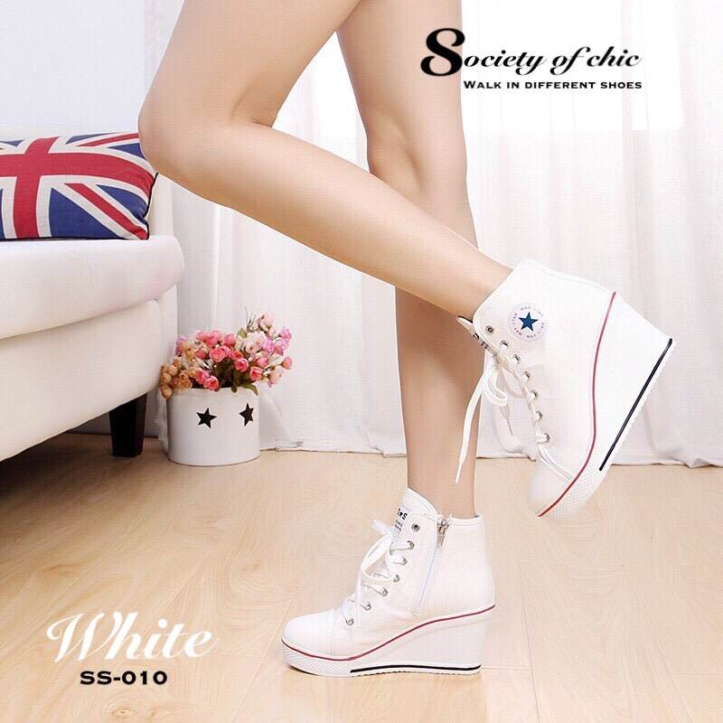 รองเท้าผ้าใบส้นเตารีดเกาหลี (สีดำ)