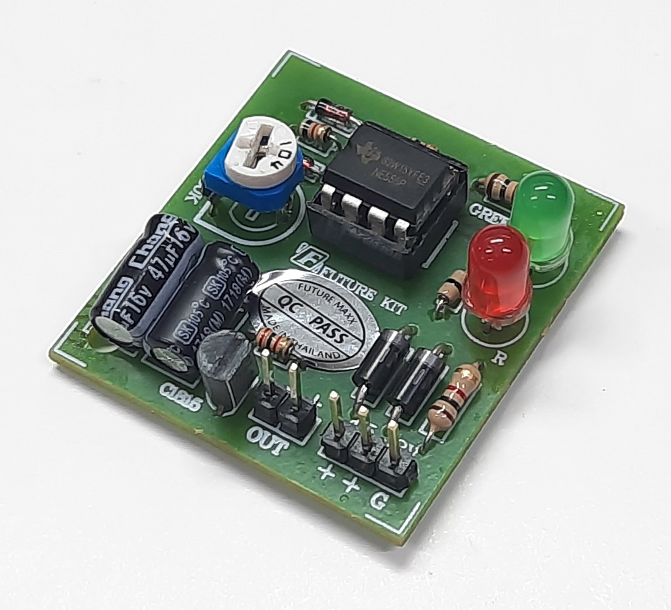 FutureKit FK1903 ไฟกระพริบ LED 2 ดวง พร้อมตัวขับ (IC 555)