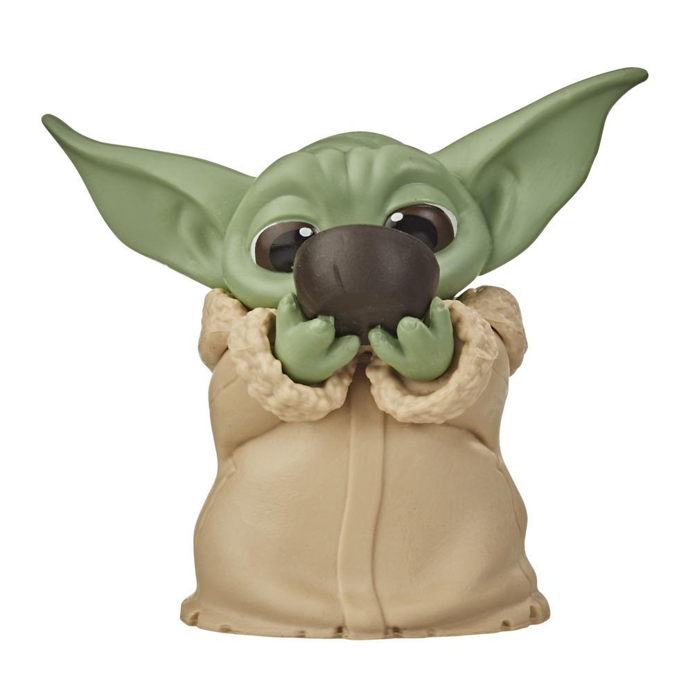 Hasbro Star Wars The Bounty Collection The Mandalorian The Child “Baby Yoda” Sipping Soup Pose Figure ฮาสโบร สตาร์ วอร์ส แมนดาโรเลี่ยน หุ่นโมเดลฟิกเกอร์ เบบี้ โยดา ซิปปิ้ง ซุป โพส ขนาด2.2 นิ้ว(5.5ซม.) ลิขสิทธิ์แท้