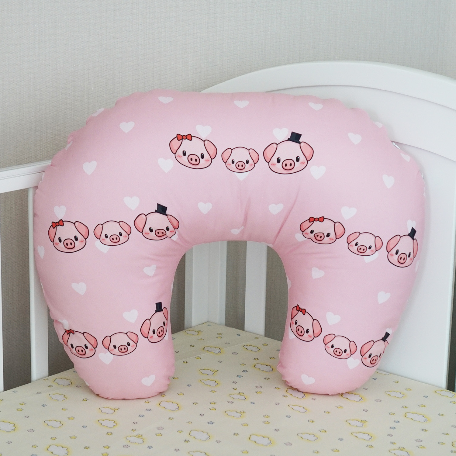 หมอนรองให้นม สั่งทำใส่ชื่อ ลาย Pig - Pink