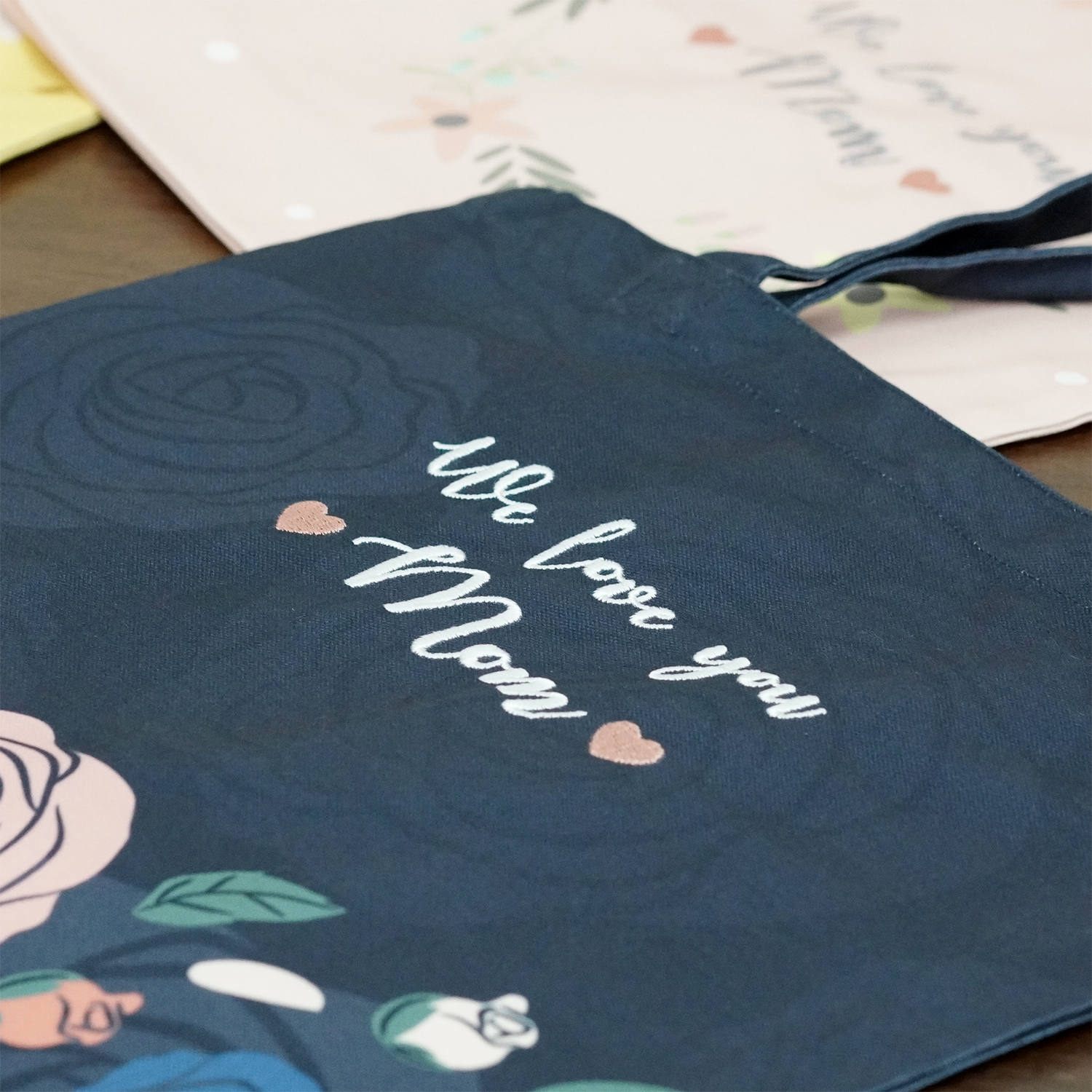กระเป๋าผ้าแคนวาส ปักชื่อ ลาย Rose - Navy