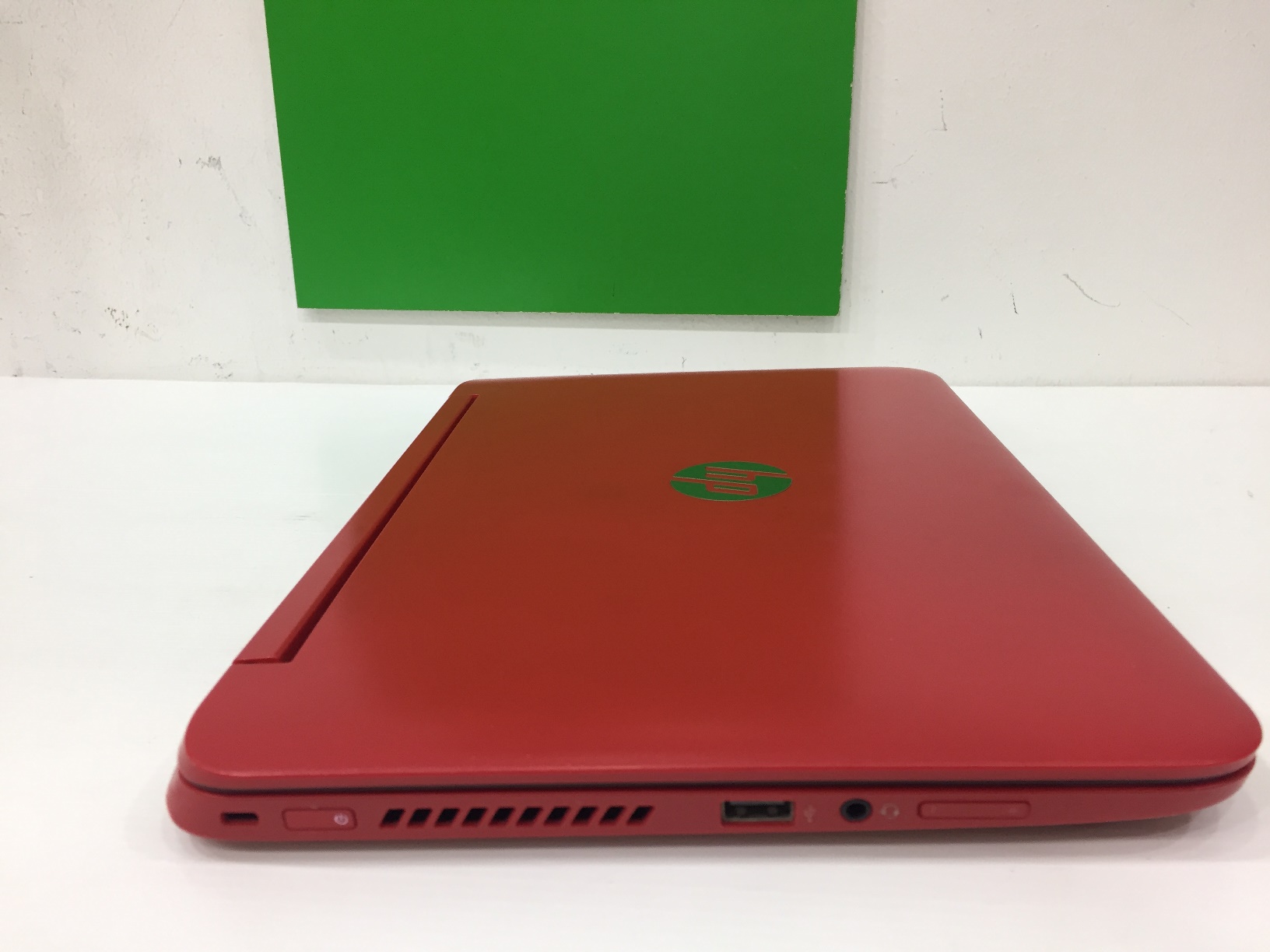 HP PAVILION 11-n026TU ทัชสกรีน