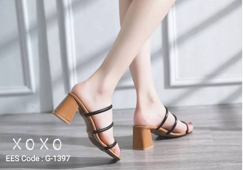รองเท้าเปิดส้นแต่งสายคาด3ตอน (สีดำ)