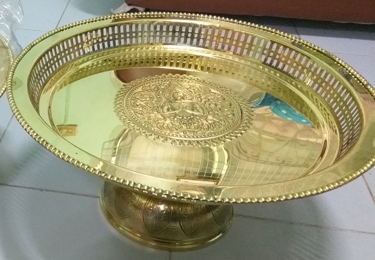 พานโตกโปร่ง ทองเหลือง