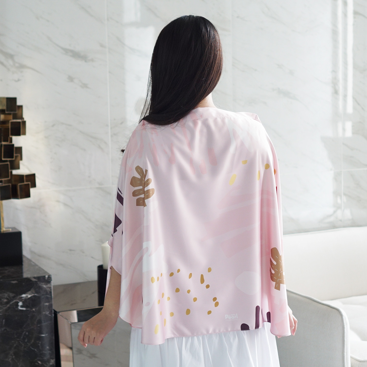 ผ้าคลุมให้นม สั่งทำใส่ชือ ลาย Paint Brush - Pink