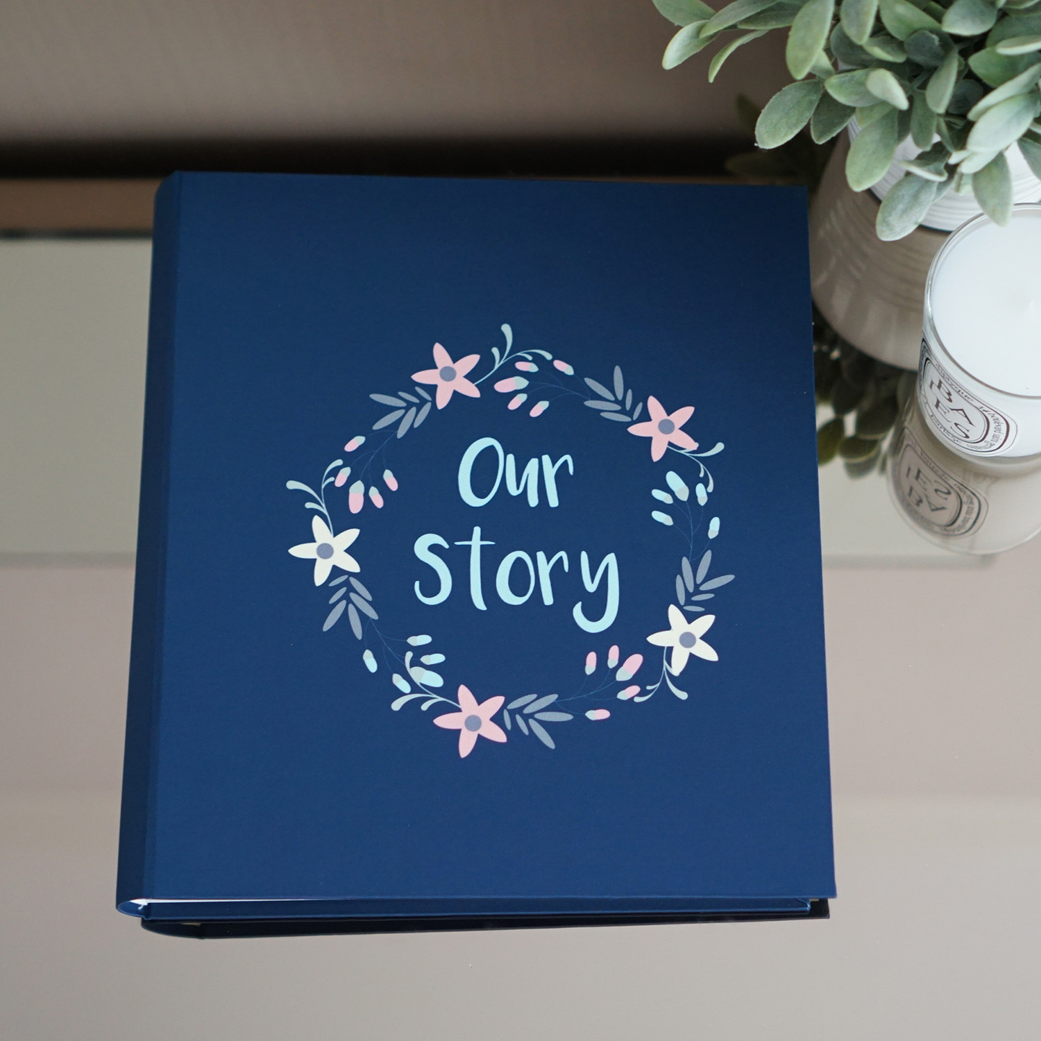 อัลบั้ม 200 รูป (5x7") แบบพร้อมส่ง Floral Frame - Navy ข้อความ Our Story