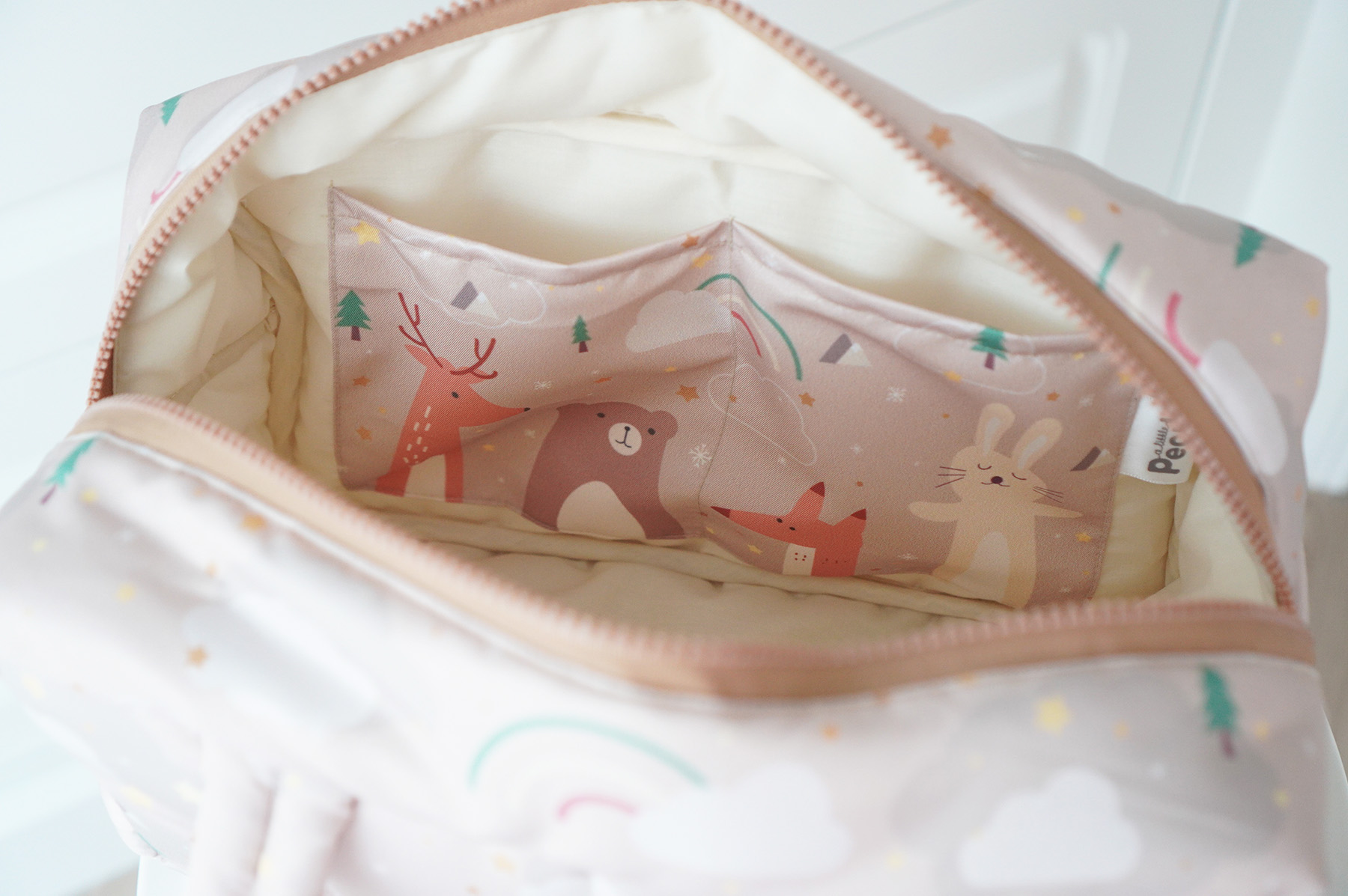 Fluffy Bowling Bag กระเป๋านุ่มนิ่ม ทรง Bowling สั่งทำใส่ข้อความ ลาย Woodland - Brown