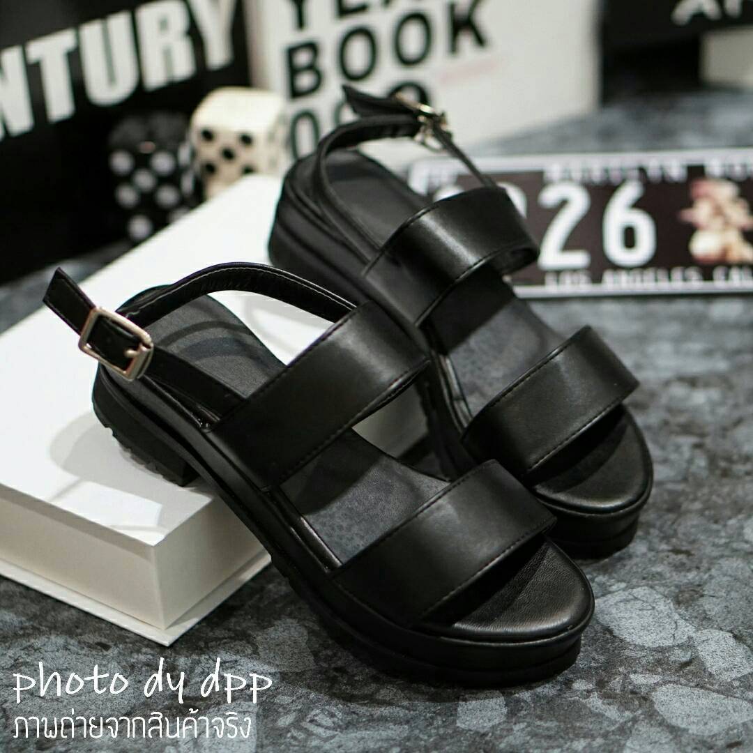 พร้อมส่ง : STYLE NANDA รองเท้าเสริมส้นสีดำ