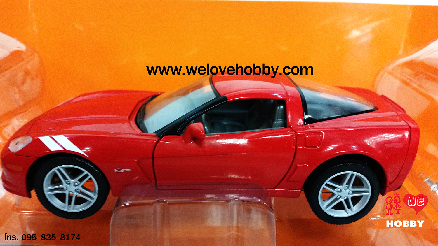 โมเดลรถ 2007 Chevrolet Z06 สีแดงส้ม Scale 1:24 (Road Signature Collection)