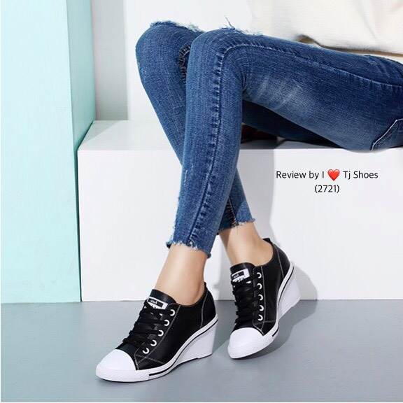 รองเท้าผ้าใบส้นเตารีดหนัง (สีขาว)