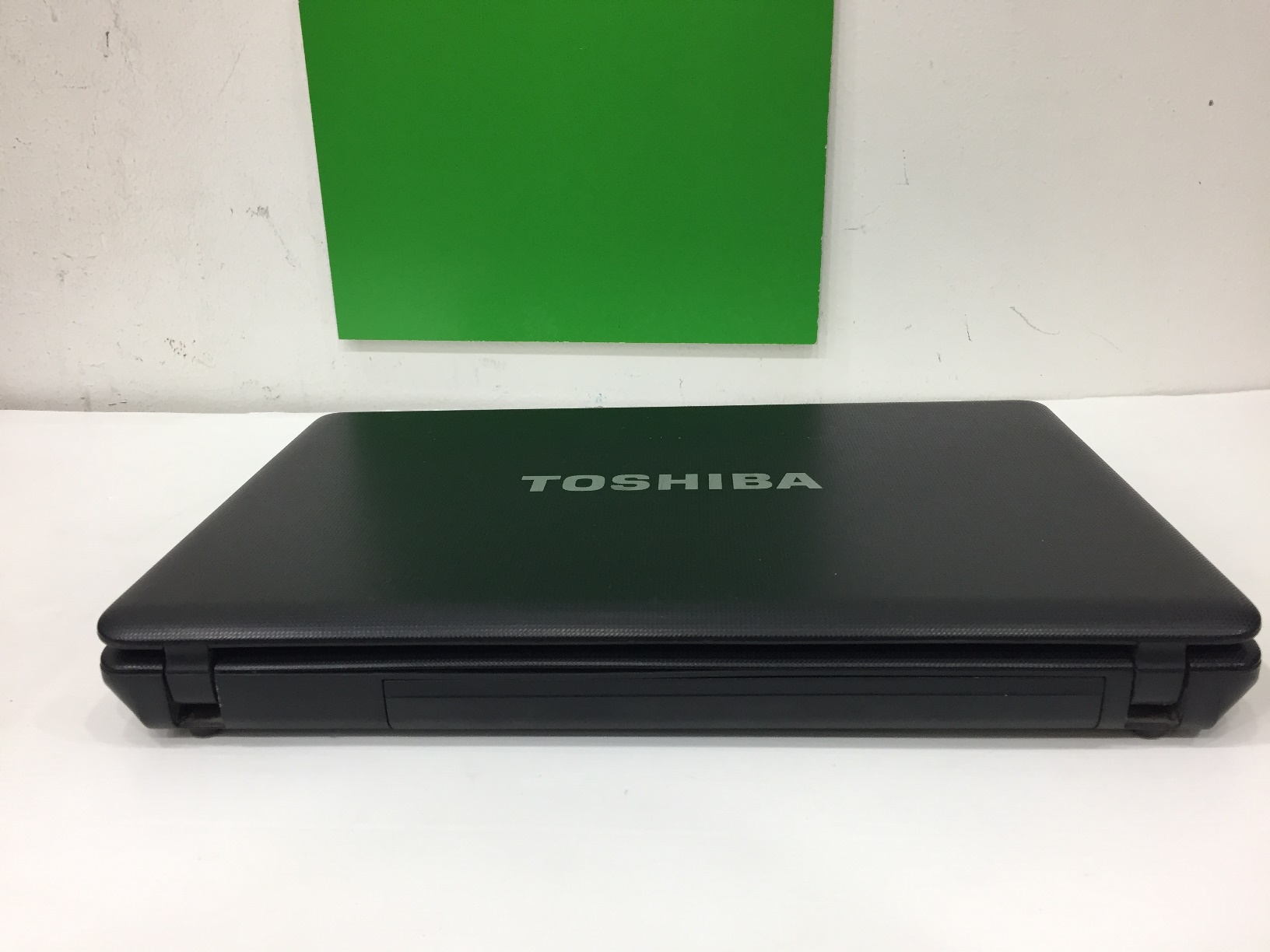 TOSHIBA Satellite C640-1070XT