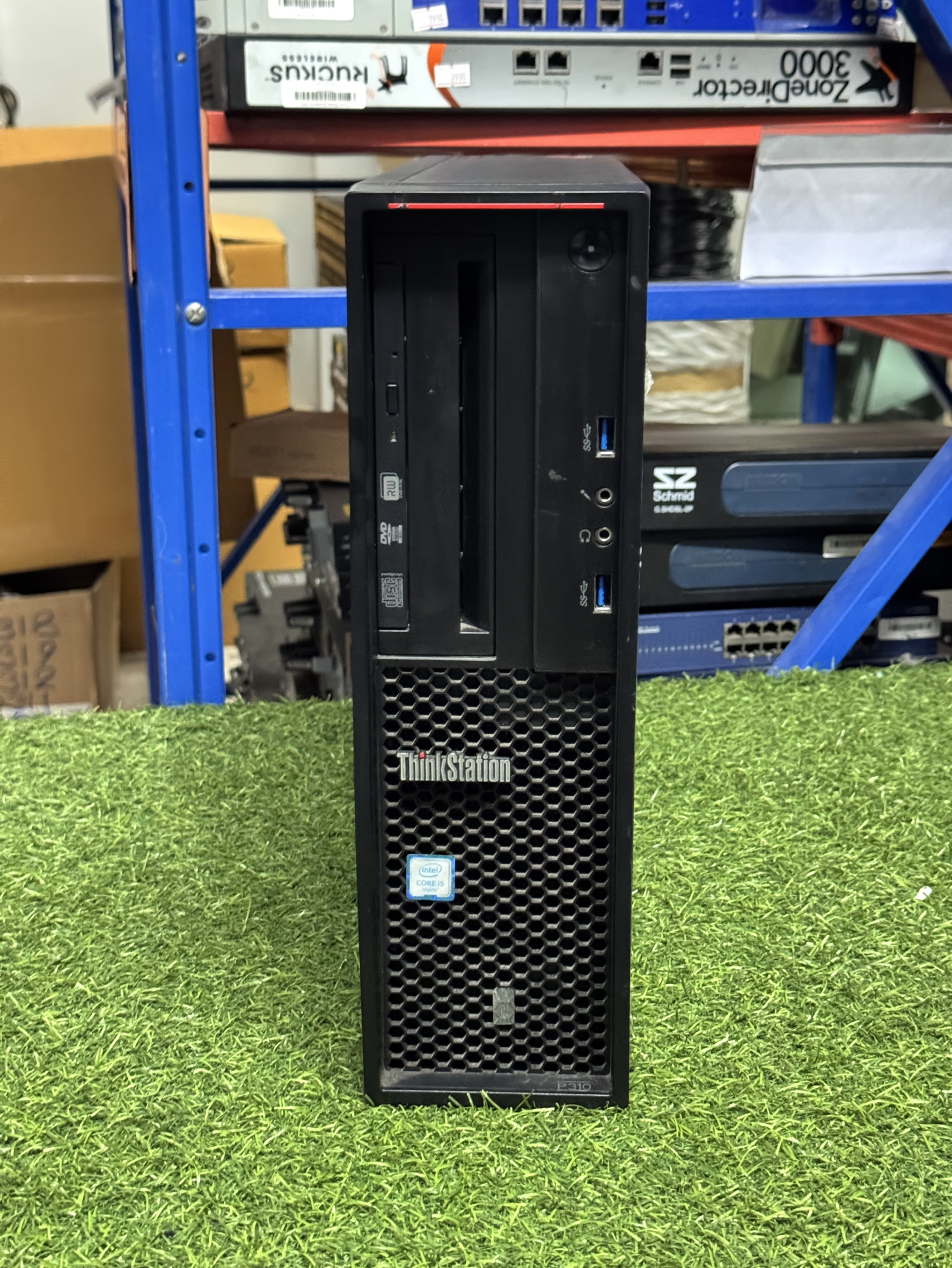 คอมพิวเตอร์ Lenovo ThinkStation P310 SFF Cpu i5-6500 Ram 8 GB SSD 120 GB