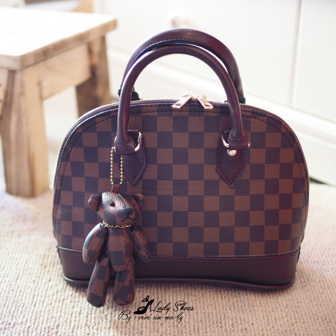 กระเป๋า Loius Damier Style (สีน้ำตาล)