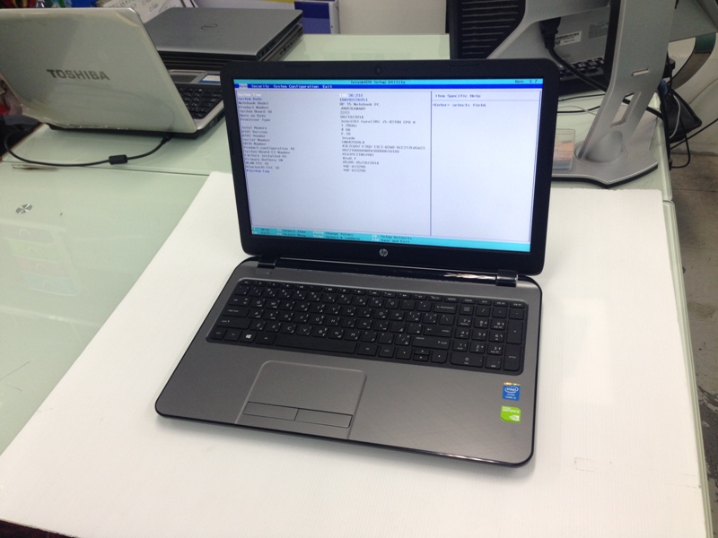 HP 15-R004NE