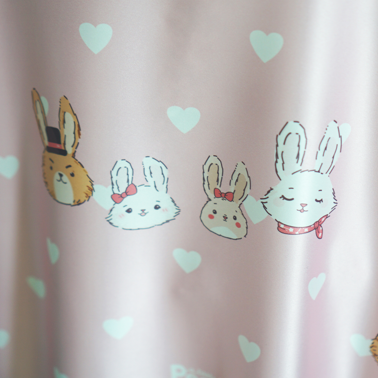 ผ้าคลุมให้นม สั่งทำใส่ชือ ลาย Rabbit Family - Pink