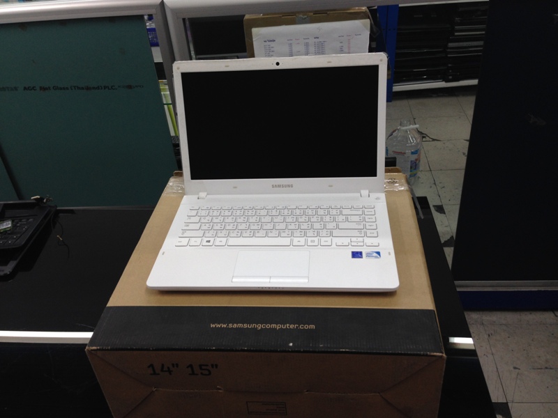 SAMSUNG NP370R4V-A03TH