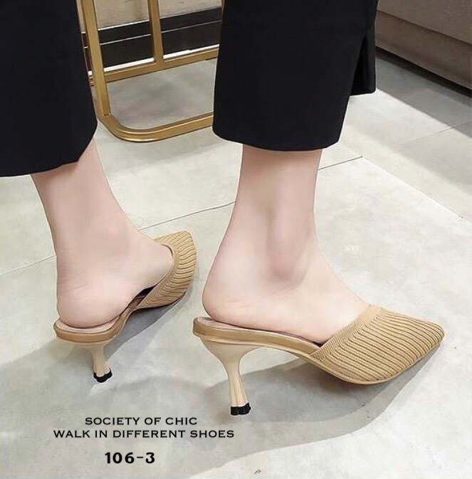 รองเท้าเปิดส้นแต่งผ้าร่อง (สีกากี)