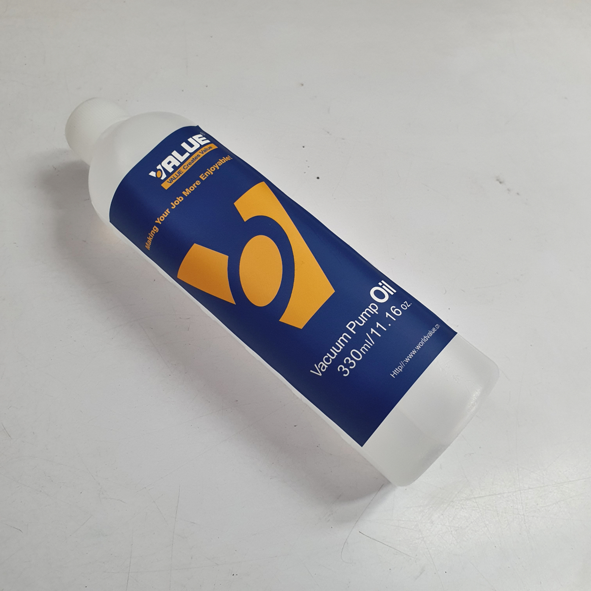 น้ำมันแว็คคั่ม (Vacuum Oil) ยี่ห้อ Value ขนาด 330ml