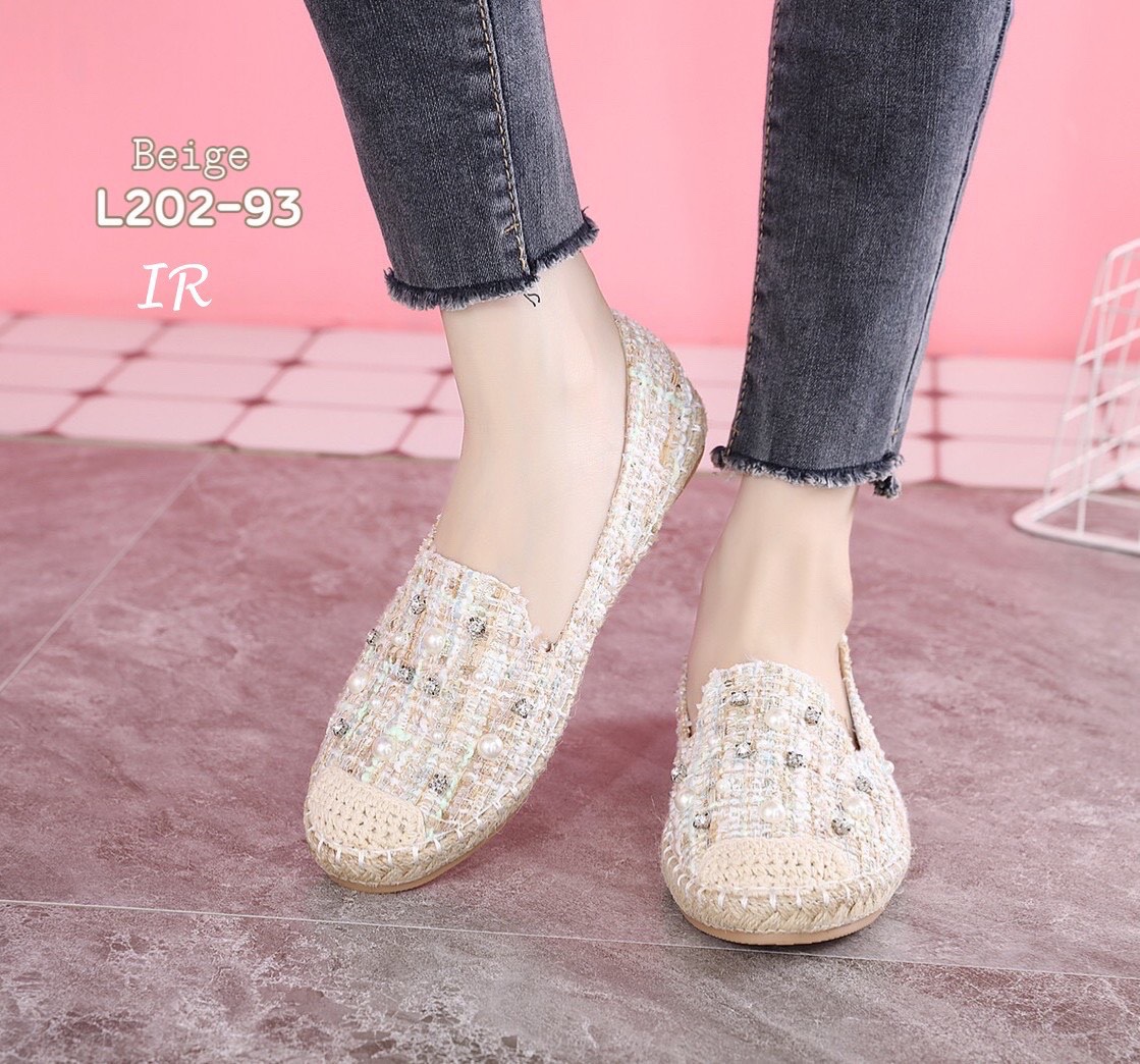 รองเท้าสลิปเปอร์แต่งอะไหล่เพชร (สีชมพู)