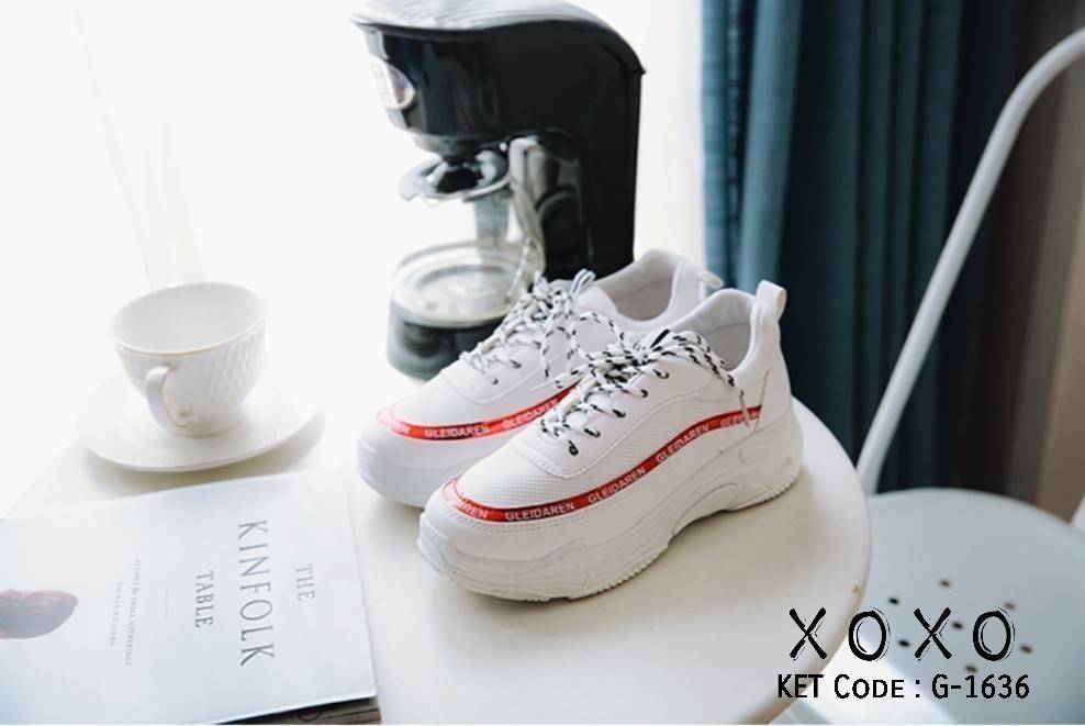 รองเท้าผ้าใบ Sport แต่งเชือกทูโทน (สีเงิน)