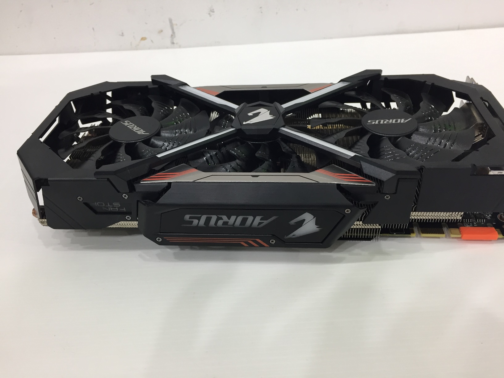 Gigabyte Aorus Geforce Gtx 1080 Ti 11g www.atcomsamrong.com