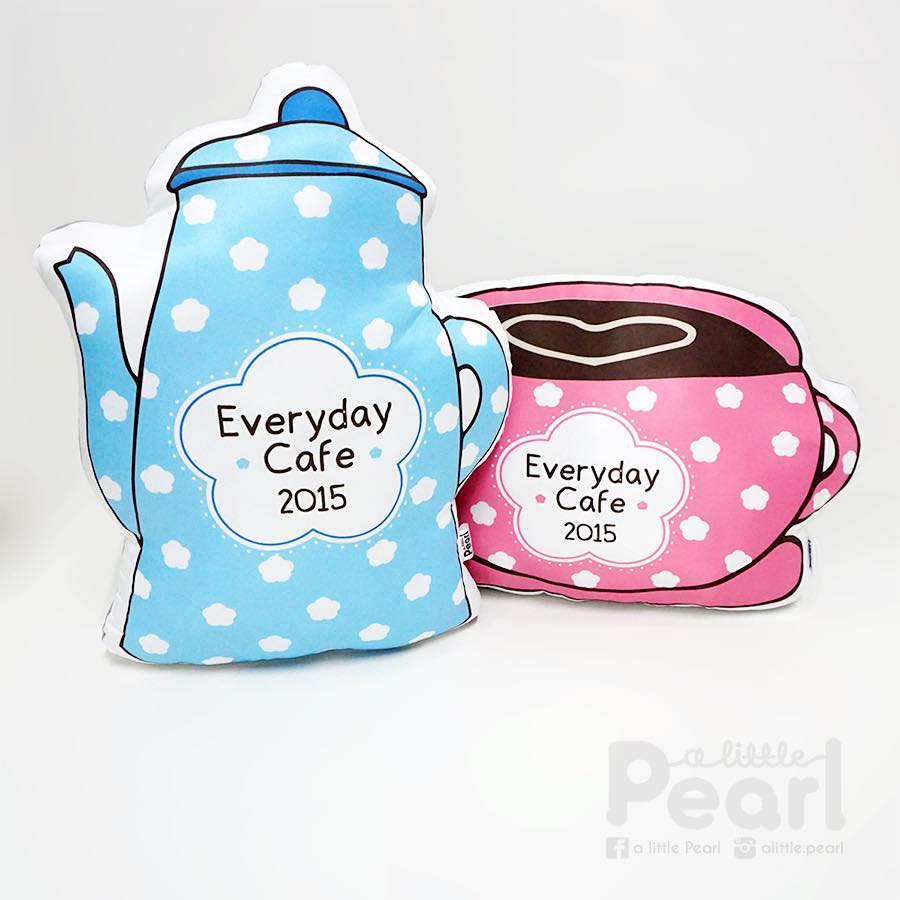 หมอนลายชุดกาแฟ / Coffee Set