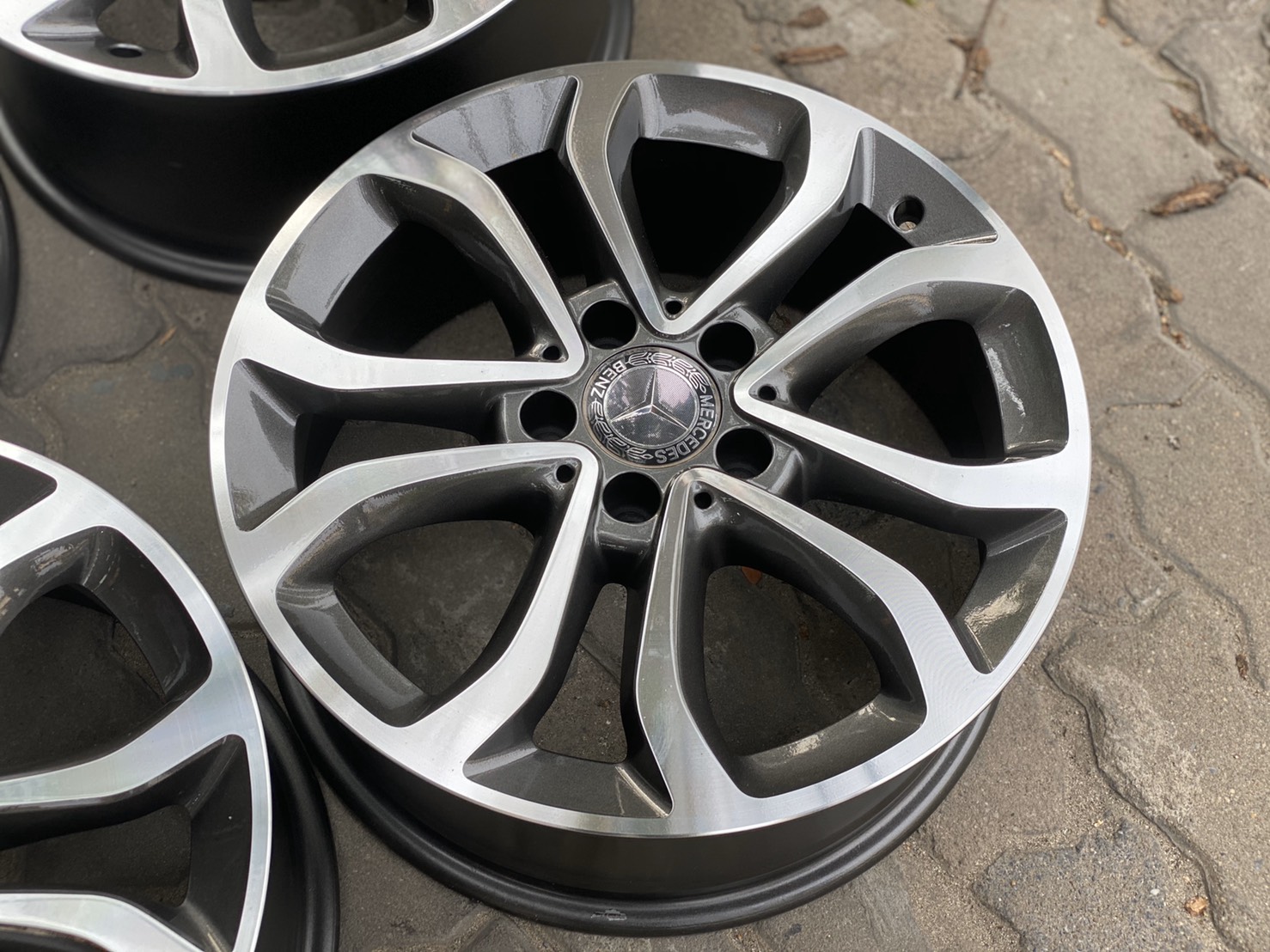 ล้อแท้ C-Class W205 17" 7.0-8.0 et+48 +54