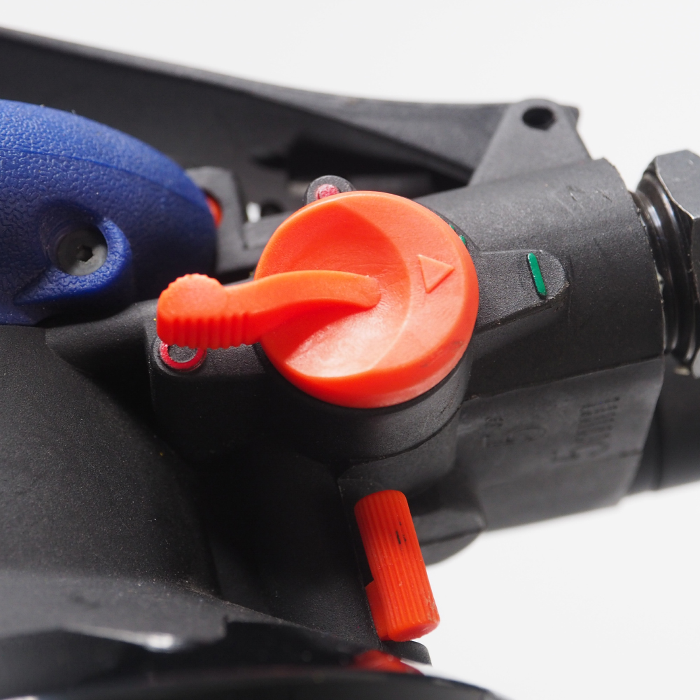 เครื่องขัดกระดาษทรายกลมขนาด 5 นิ้ว แบบไม่ดูดฝุ่น / TW-303N5BS