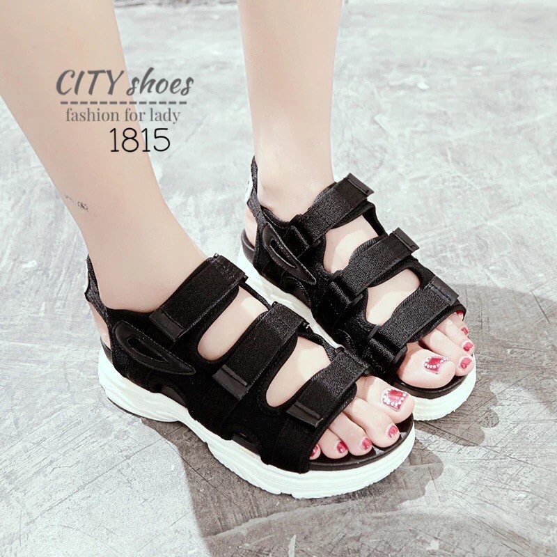 รองเท้าแตะ Style Fila disruptor sandal (สีดำ)