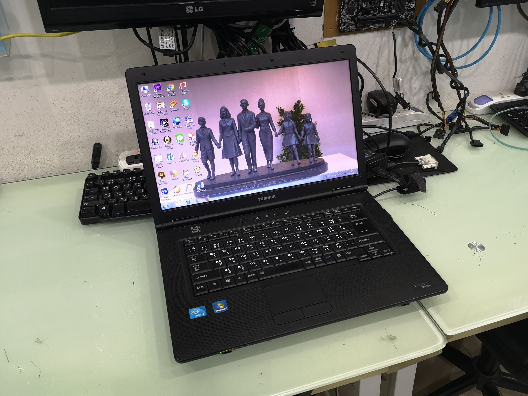 TOSHIBA Dynabook Satellite B452/F