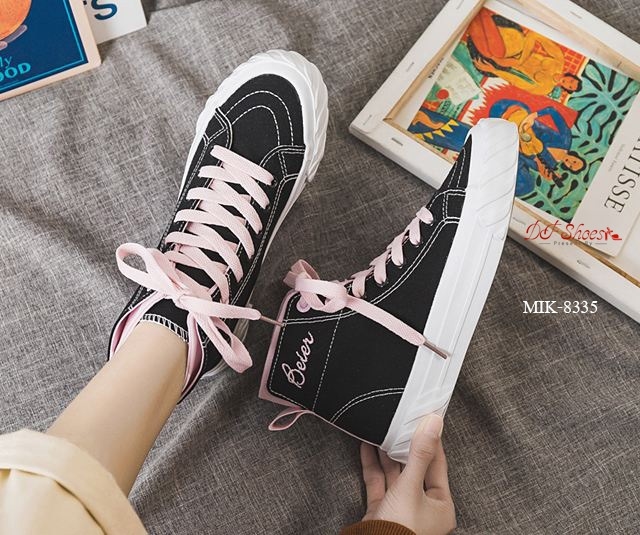 รองเท้าผ้าใบแฟชั่นหุ้มข้อเชือกทูโทน (สีเบจ)